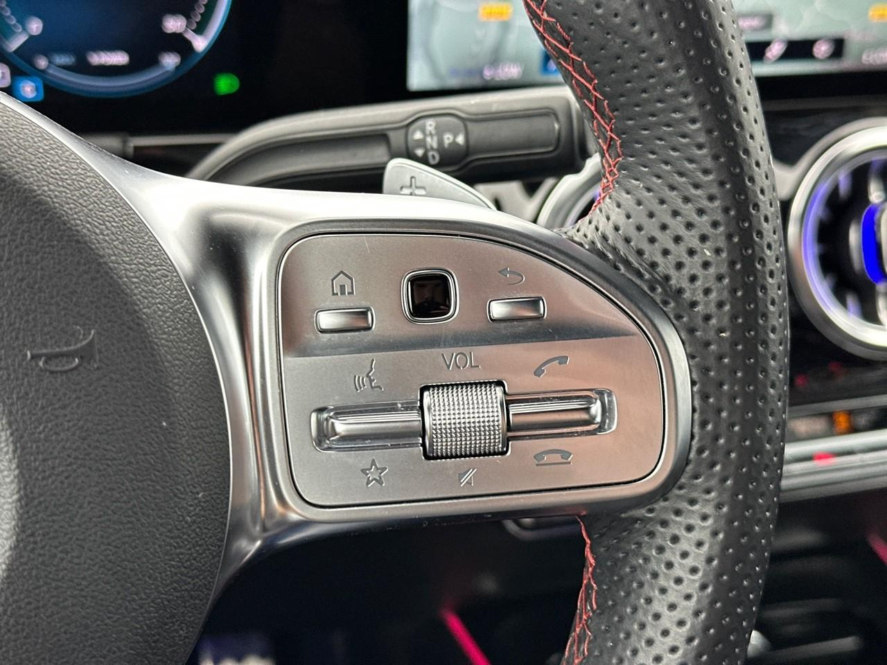 Mercedes Eqa 250+ amg line — photo 20