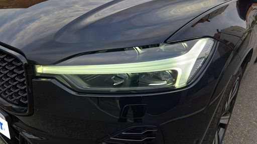 Volvo XC60 T6 Recharge 2.0 Ti 253 Plug in Hybrid 145 AWD Geartronic8 - Plus Style Dark – 2024 – 42063 km – Hybride rechargeable – Boîte Automatique — photo 31