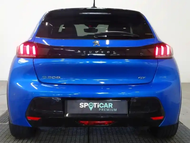 Peugeot 208 e- 136ch gt pack — photo 2