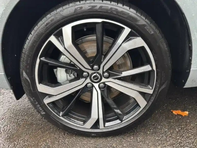 Volvo Xc60 t6 awd hybride rechargeable 253 ch+145 ch geartronic 8 — photo 9