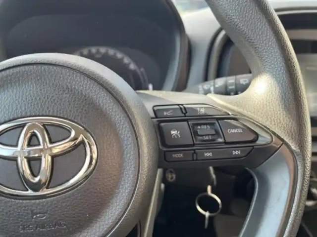 Toyota Aygo X 1.0 vvt-i 72ch active business — photo 9