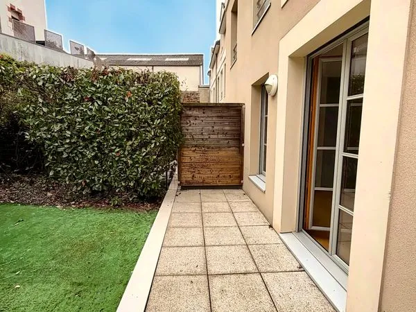 Idéal investisseur - T2 41 m² rez-de-jardin, terrasse Sud + parking - Vitré gare