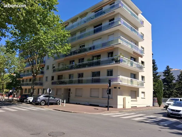 Bureaux 113 m² Arcachon