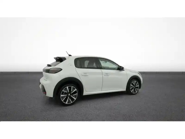 Peugeot 208 puretech 100 s&amp;s eat8 — photo 9
