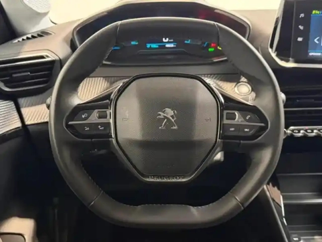 Peugeot 208 e- 136ch style — photo 13
