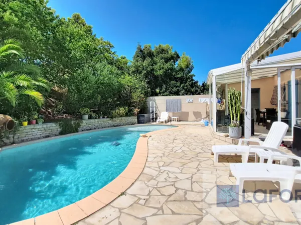 Maison 5 pièces 180 m²