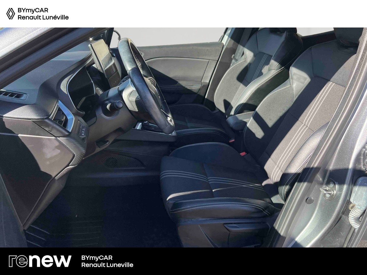 Renault Clio E-Tech full hybrid 145 — photo 11