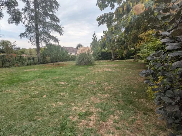Terrain 605m² entre Morestel et Vézeronce-Curtin
