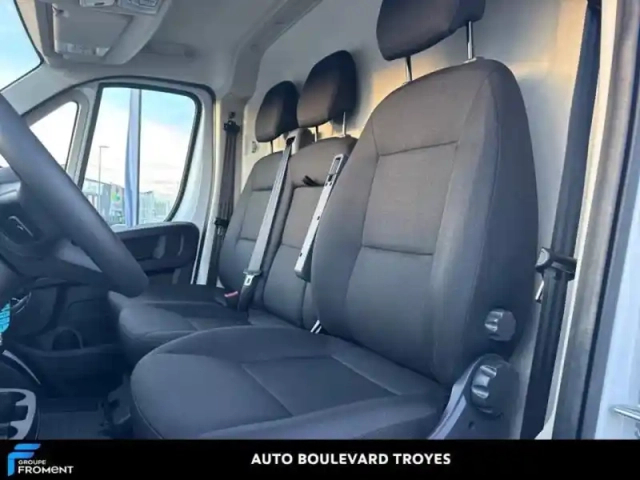 Peugeot Boxer fg l3h2 3.5 140ch s&amp;s pack premium connect — photo 11