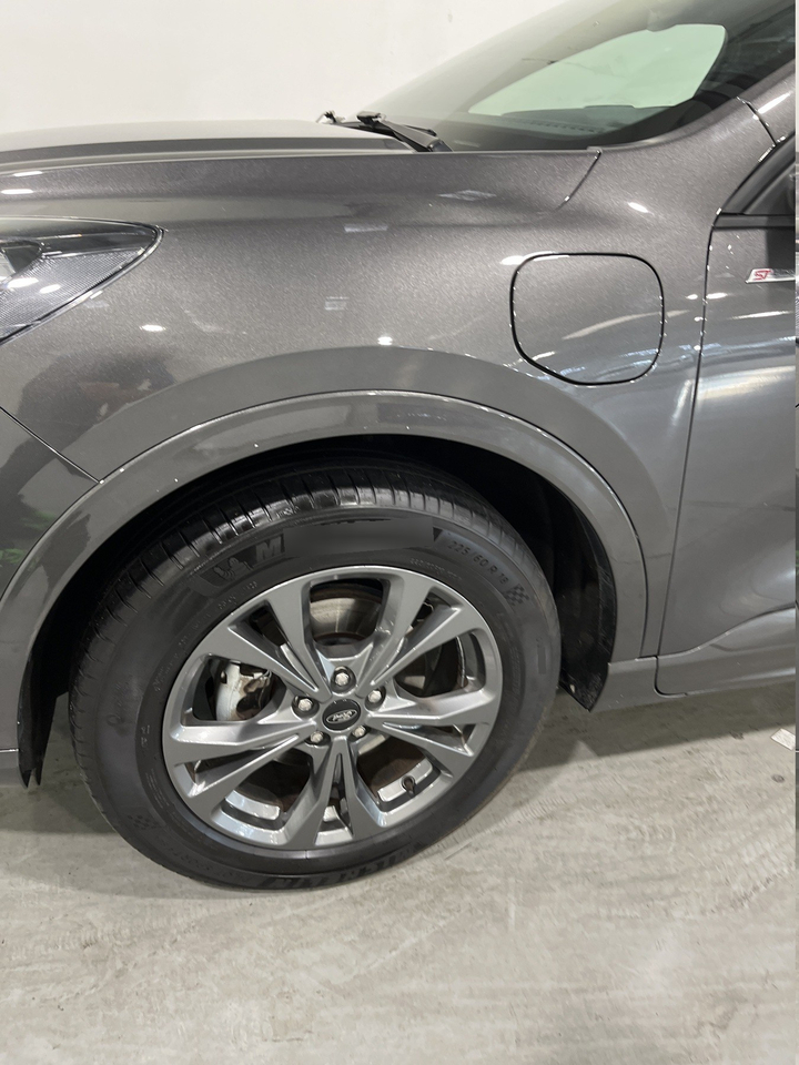 Ford Kuga — photo 53