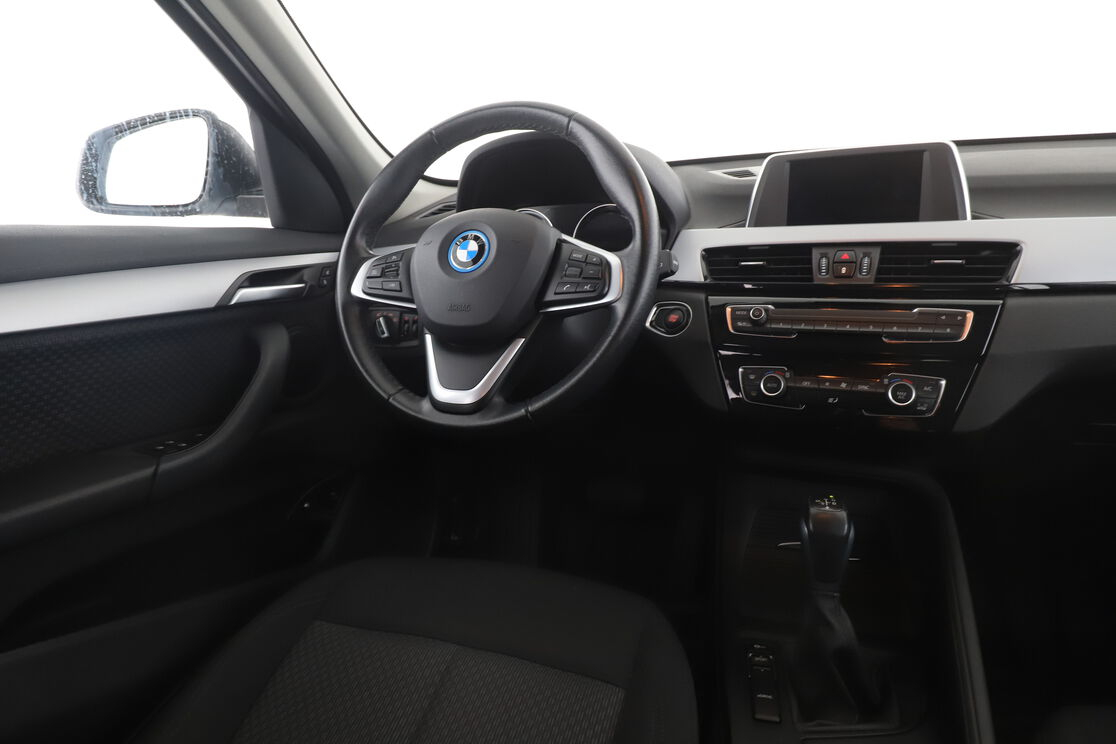 BMW X1 xDrive25e Business Design BVA6 — photo 12