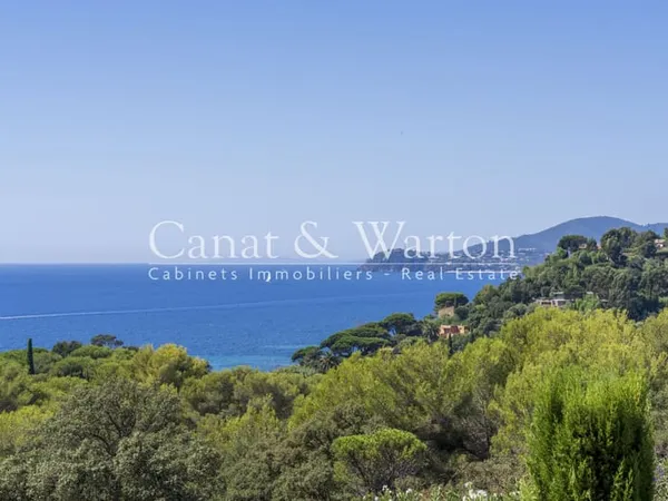 Proche De La Plage De Gigaro: Villa Avec Piscine & Vue Mer Panoramique