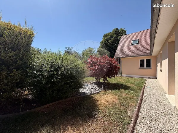 Maison 8 pièces 210 m²