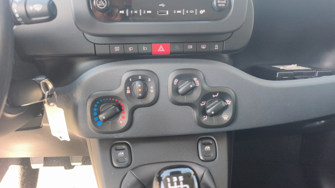 Fiat Panda 1.0 70 ch Hybrid BSG S/S — photo 19