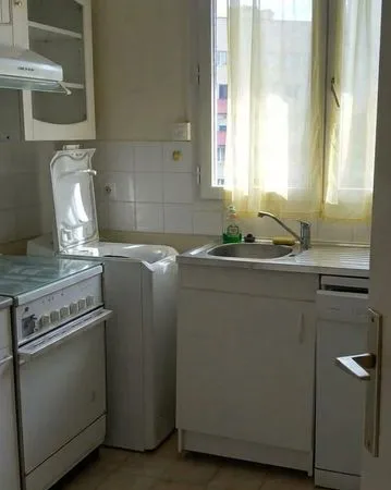 Appartement F2 de 51 m² avec balcon, cave et box fermé - Proximité métro Charpennes