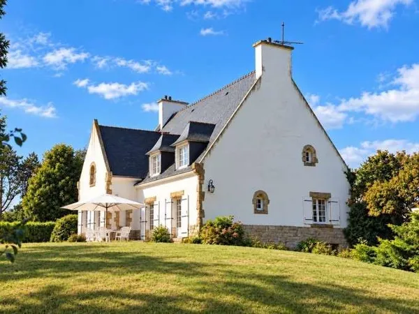 Maison 10 pièces 275 m²