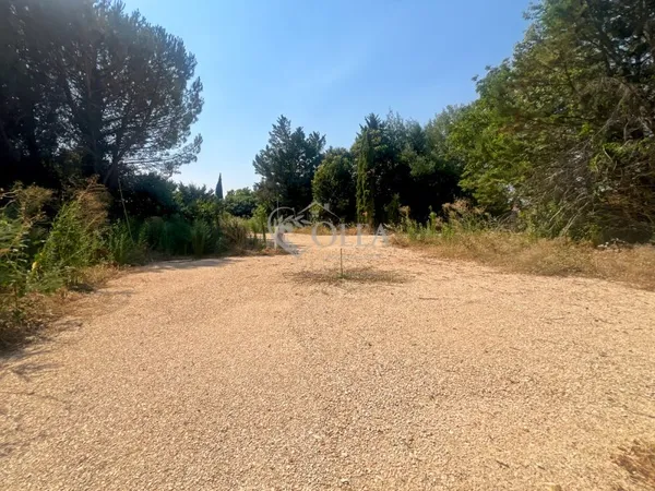 Terrain constructible 845 m² Exclusivité  Saint-Quentin-la-