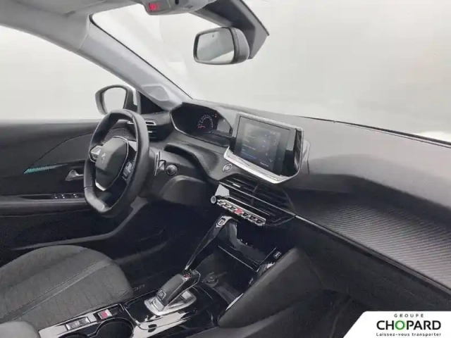 Peugeot 208 puretech 100 s&amp;s eat8 — photo 42