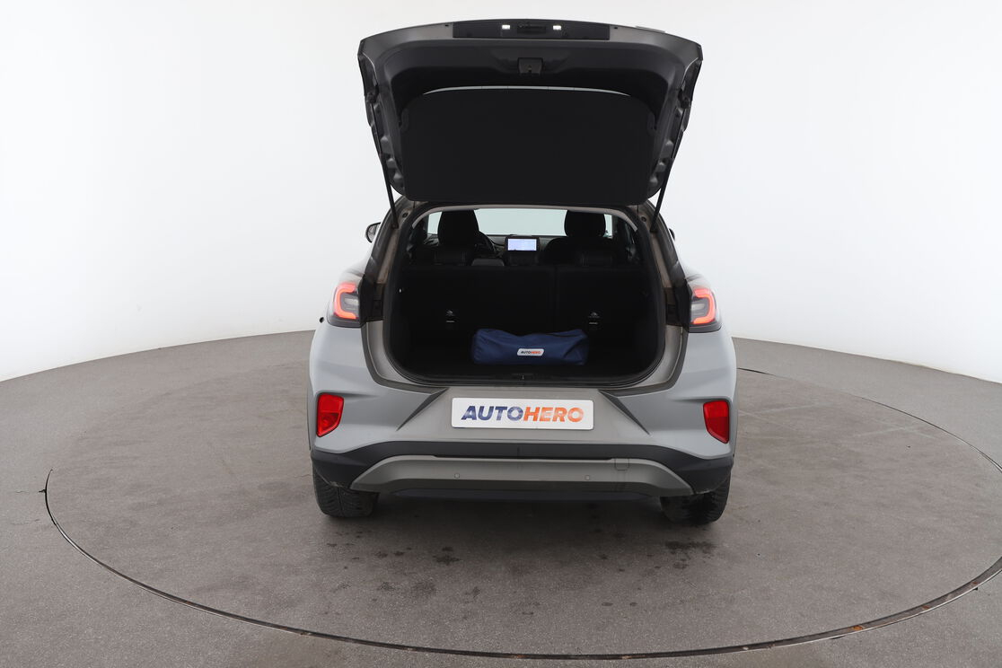 Ford Puma 1.0 EcoBoost mHEV Titanium — photo 15