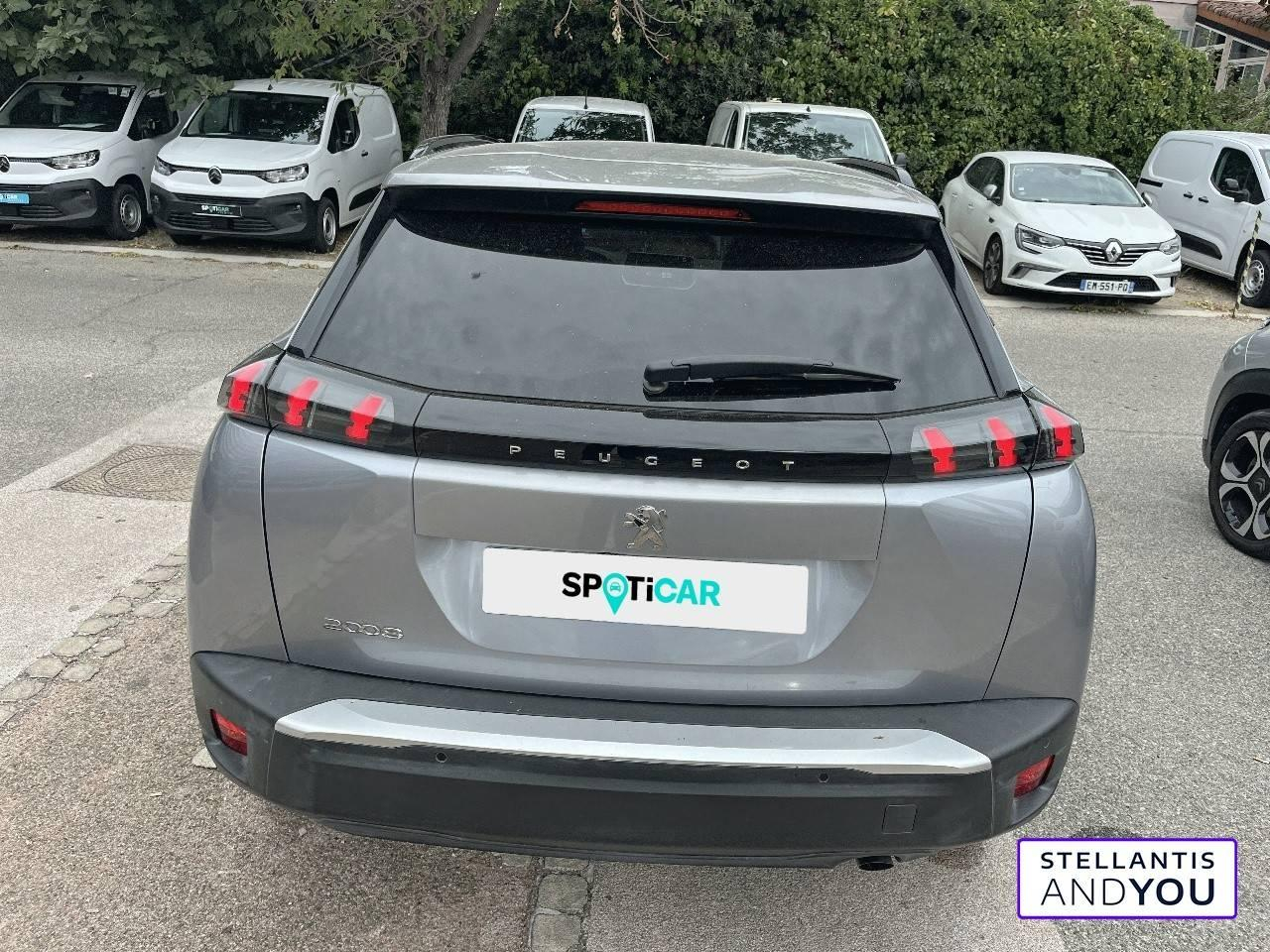 Peugeot 2008 puretech 100 s&s bvm6 allure — photo 8