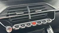Peugeot 208 1.2 PureTech 75ch S&S Active Pack — photo 15