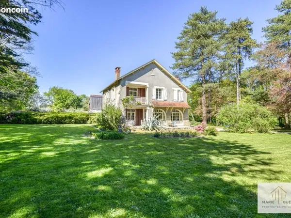 Maison 7 pièces 184 m²