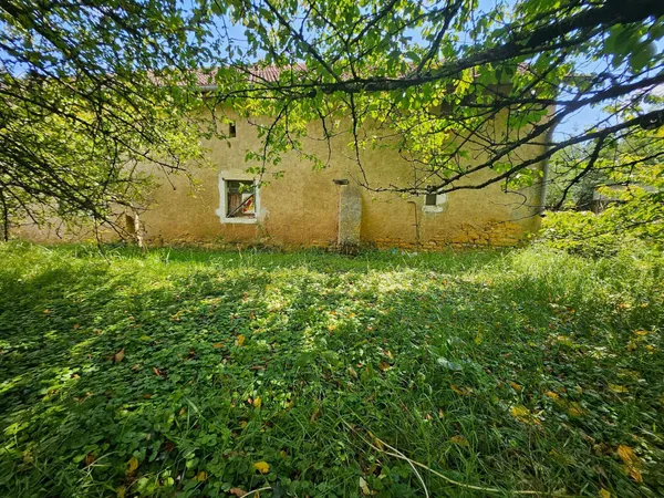Maison ancienne à rénover - 60 m² - terrain 551 m²