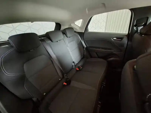 Renault Captur tce 90 — photo 27
