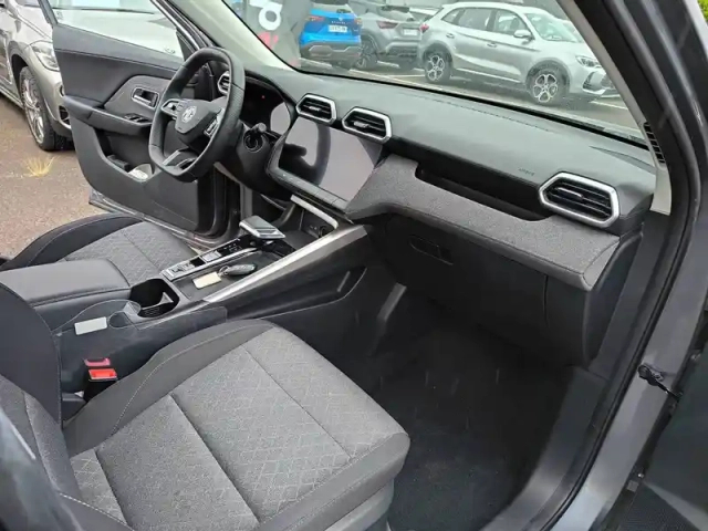 Mg Zs 1.5 l hybrid+ 197 ch — photo 11