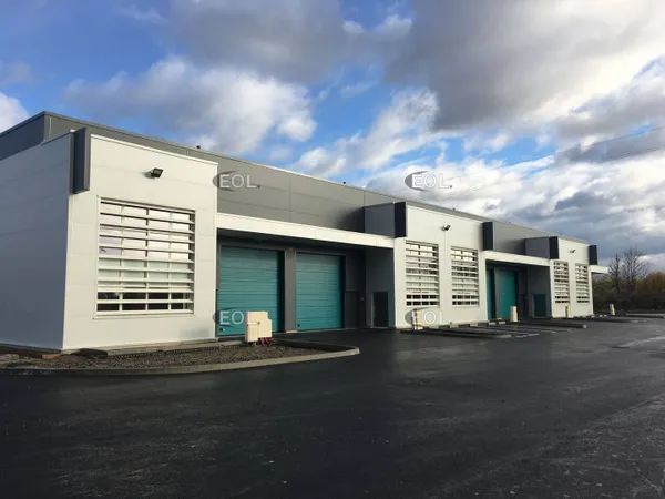 Local d'activité 258 m²