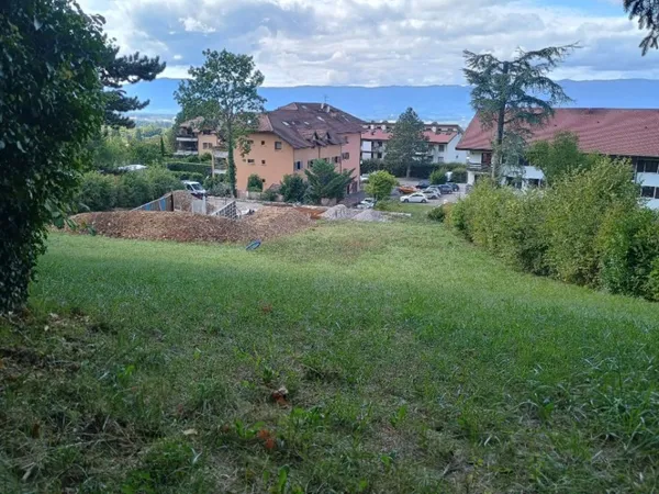 Terrain 1037 m²