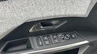 Peugeot 5008 Hybrid 145ch GT e-DCS6 — photo 18