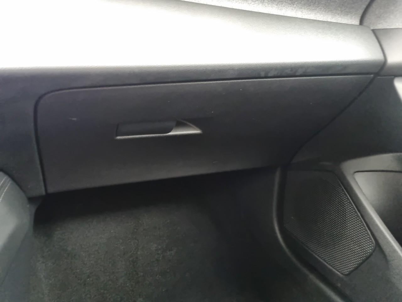 Peugeot 308 puretech 130ch s&s eat8 allure pack — photo 33