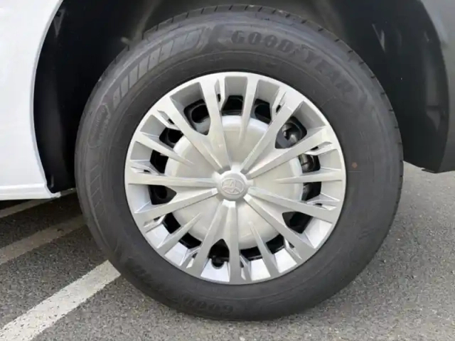 Toyota Proace medium 2.2 d-4d 150 cabine approfondie start pack confort bva my25 — photo 10