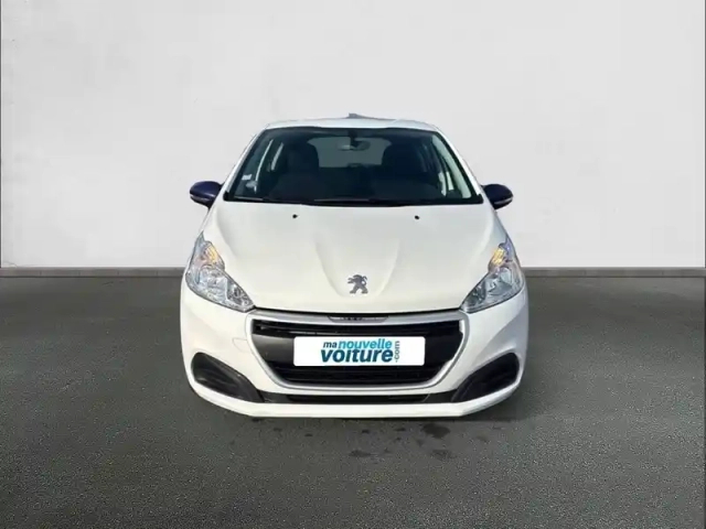 Peugeot 208 puretech 68ch bvm5 — photo 2