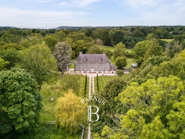 Propriété normande - Manoir et dépendances - 10 mn de la plage