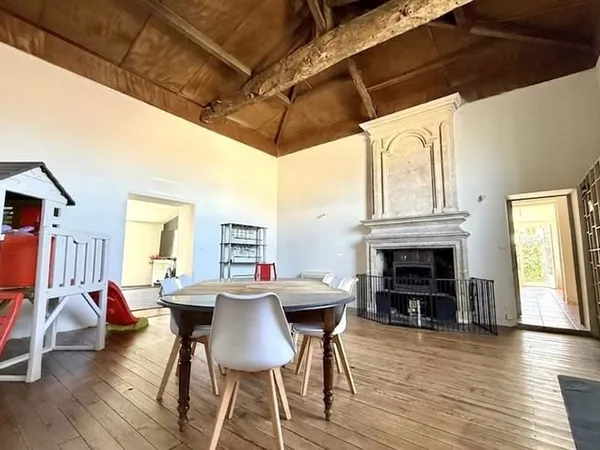Maison 6 pièces 180 m²