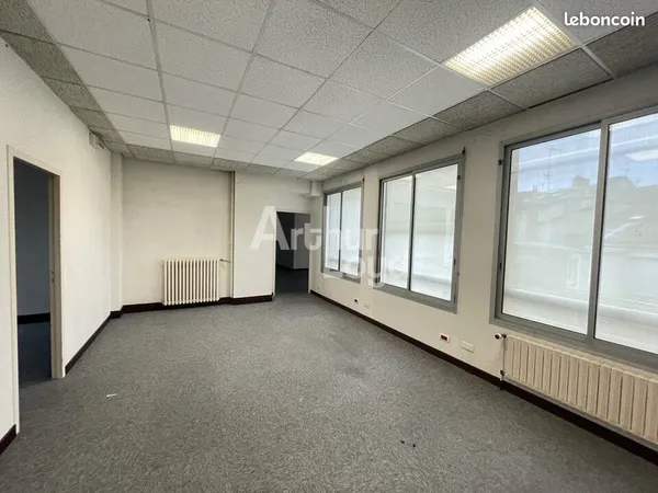 Bureaux 141 m² POITIERS