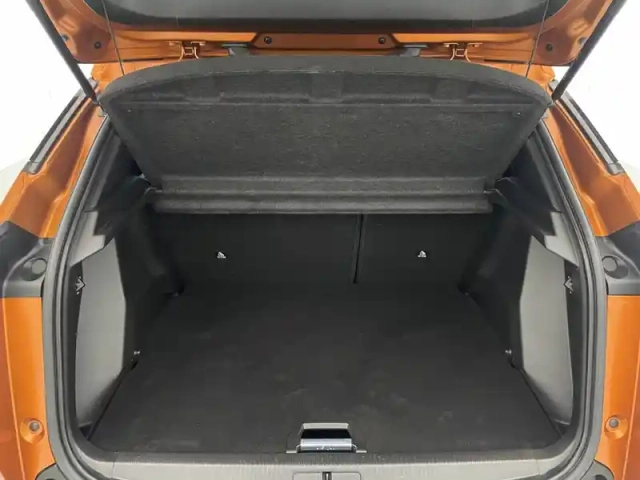 Peugeot 2008 puretech 100 s&amp;s bvm6 — photo 13