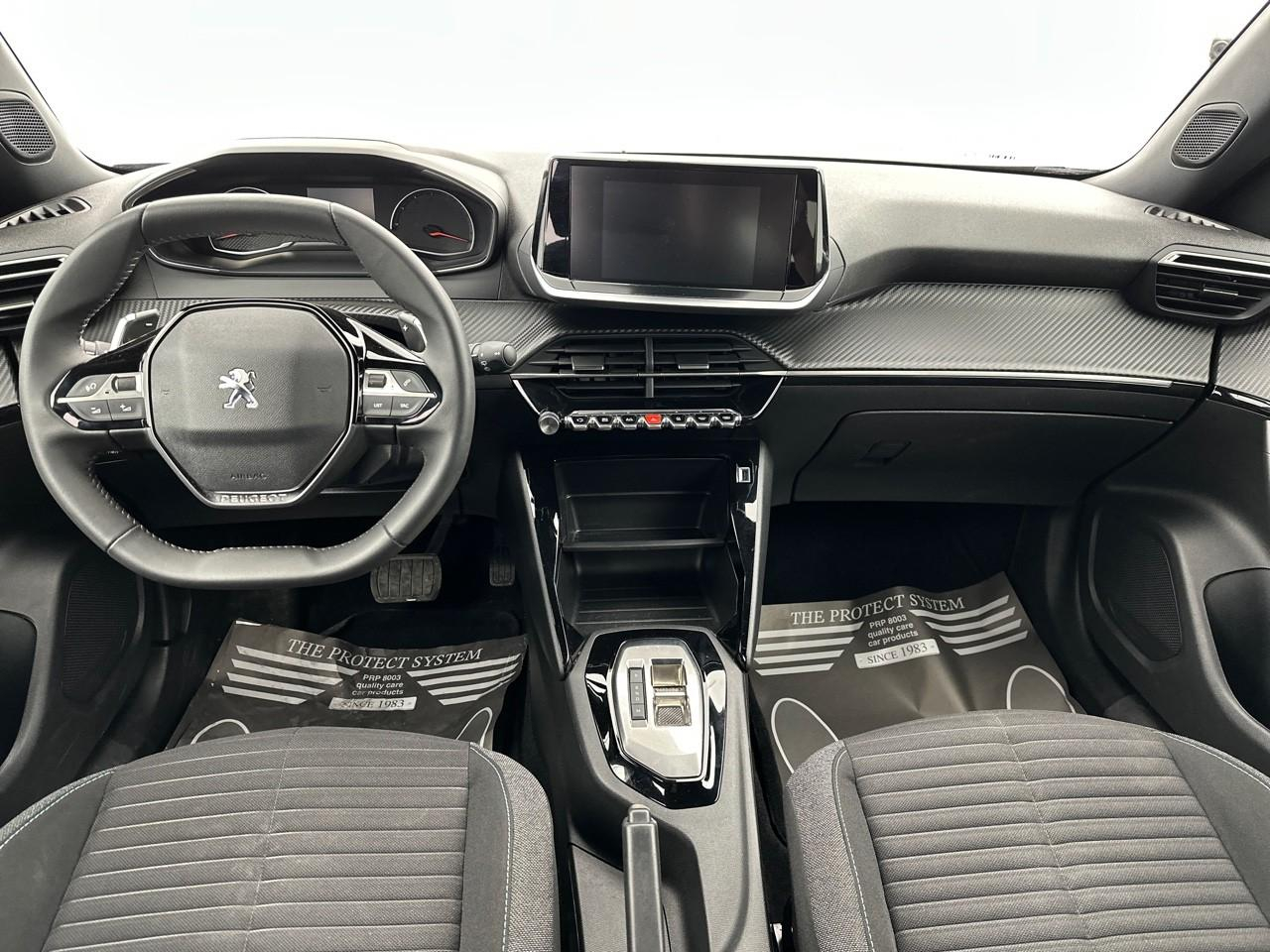Peugeot 2008 puretech 130 s&s eat8 style — photo 11