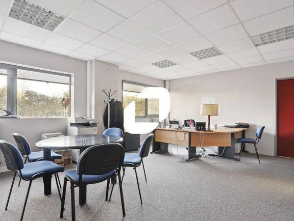 Bureaux 947 m²