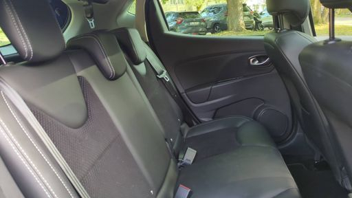 Renault Clio 1.5 dCi 90 EDC6 - Intens – 2017 – 70277 km – Diesel – Boîte Automatique — photo 2