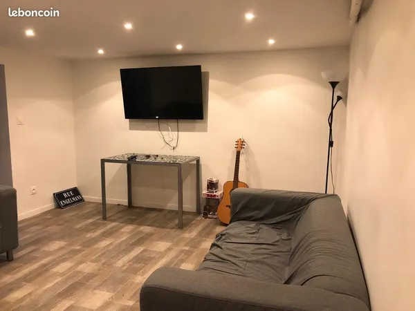 Charmante colocation - 1 chambres dispo le 25 sept - maison tout confort avec salle de bain privativ