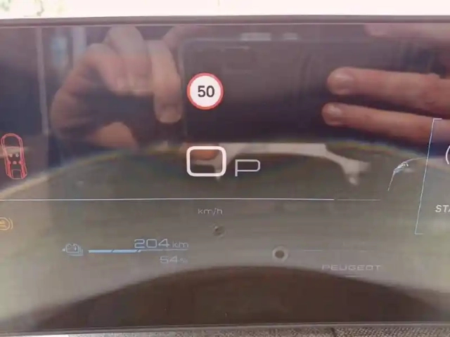 Peugeot 3008 electrique 210 ch 73 kwh — photo 10