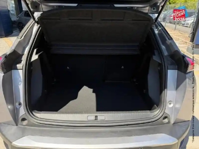 Peugeot 2008 1.2 puretech 130ch s&amp;s allure pack — photo 14