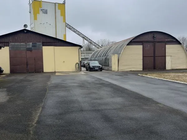 Locaux industriels aux portes de DIJON ST APOLLINAIRE