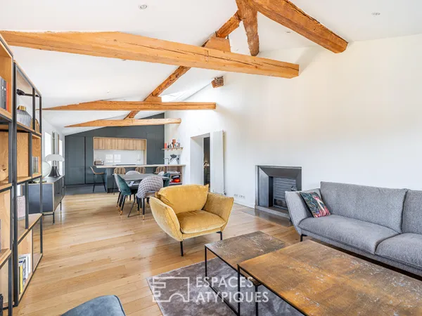 Dernier étage en duplex rénové à Saint Cyr Au Mont d'Or
