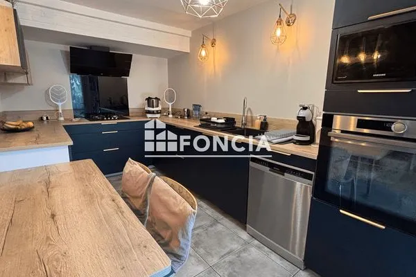 Maison 7 pièces 145 m²