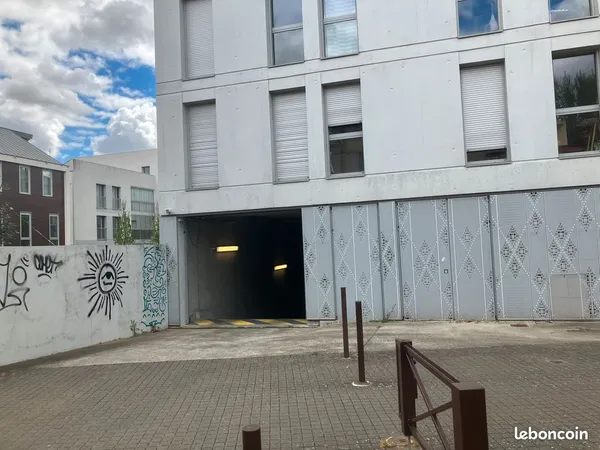 Place de parking en sous-sol sécurisé -Ile de Nantes