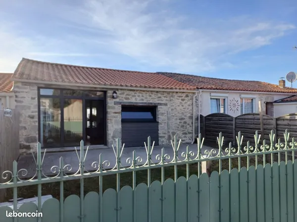 Maison 45 m2 680 - St Georges de Pointindoux